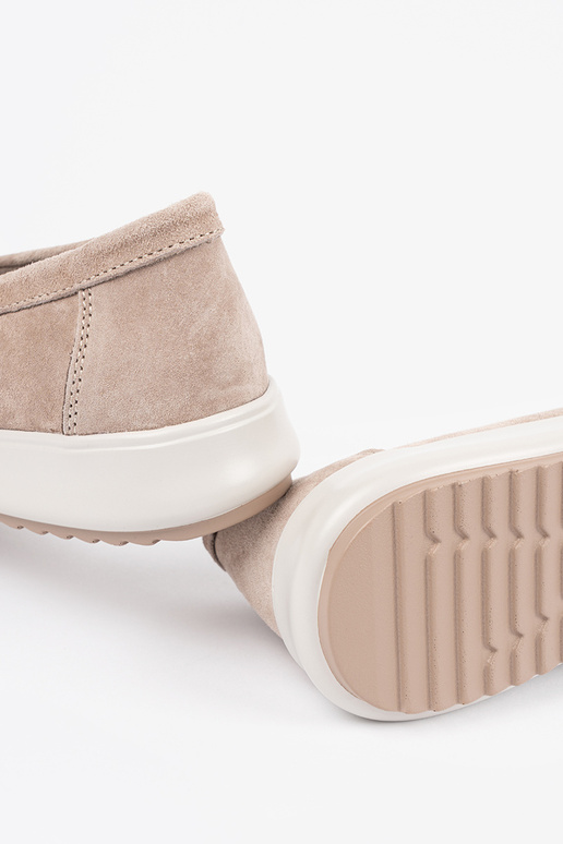 Mocasines color arena de cuero de... Mocasines color arena de cuero de...