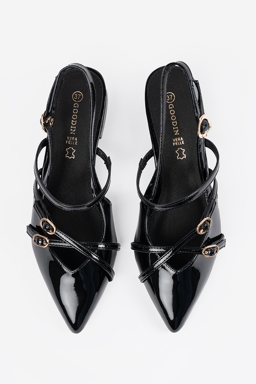 Tacones altos de charol negros para... Tacones altos de charol negros para...