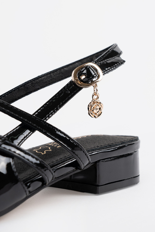 Tacones altos de charol negros para... Tacones altos de charol negros para...