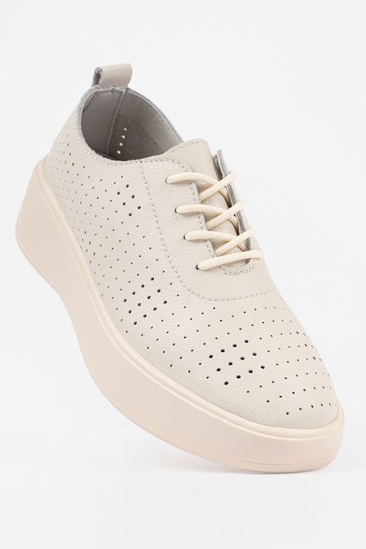 Zapatos de media caña de cuero...