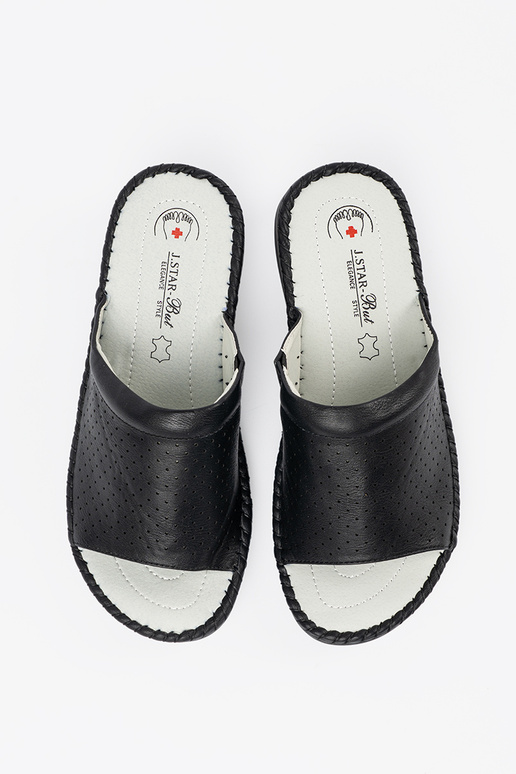 Zapatillas con inserciones de cuero... Zapatillas con inserciones de cuero...