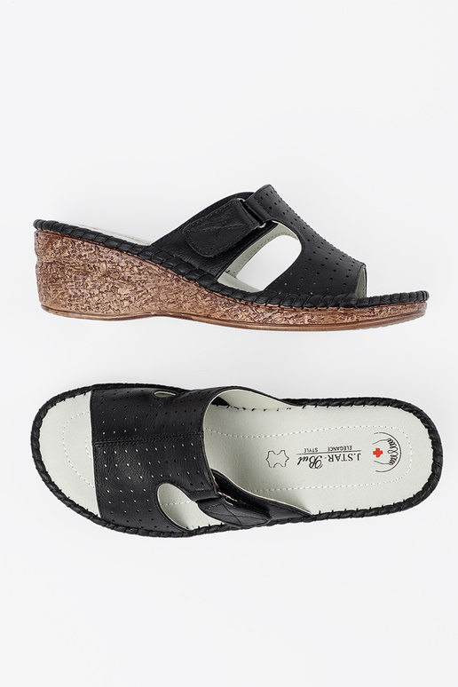 Zapatillas en plataforma con recortes...