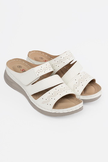 Chanclas de plataforma baja... 2