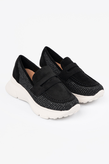 de color negro medio... 2