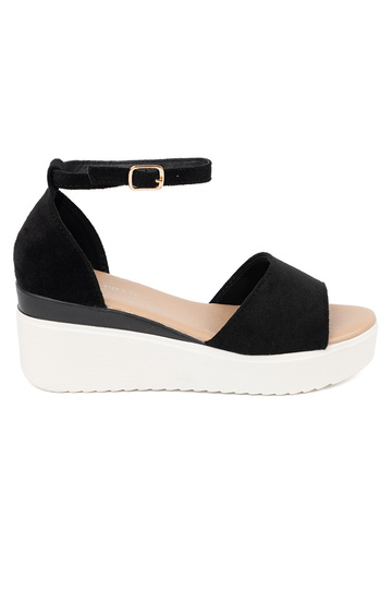 de color negro sandalias...