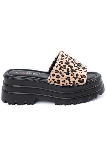 Zapatillas con una...