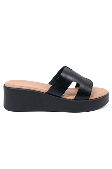 Chanclas negras para mujer...