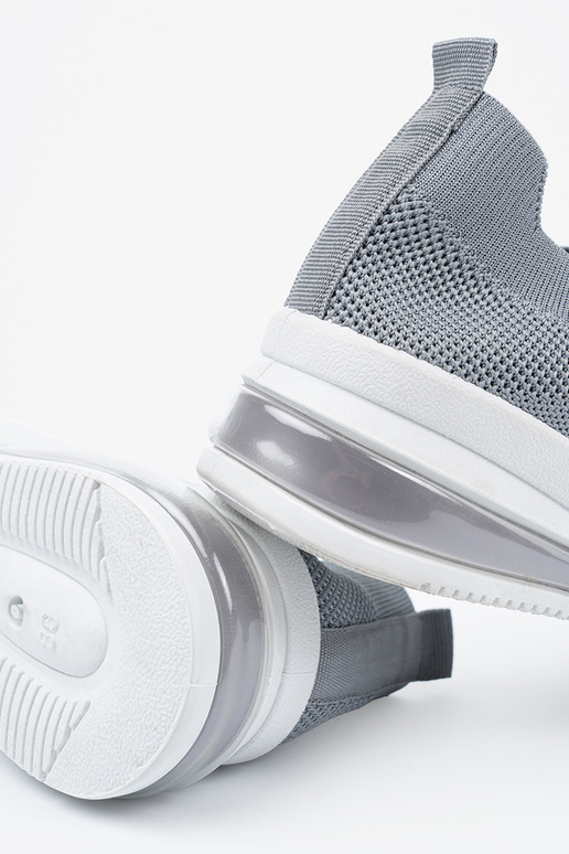 Zapatos deportivos grises con cierre Zapatos deportivos grises con cierre