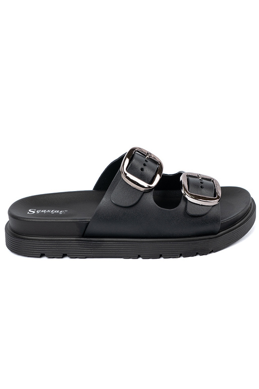 Zapatillas negras con hebillas plateadas Zapatillas negras con hebillas plateadas