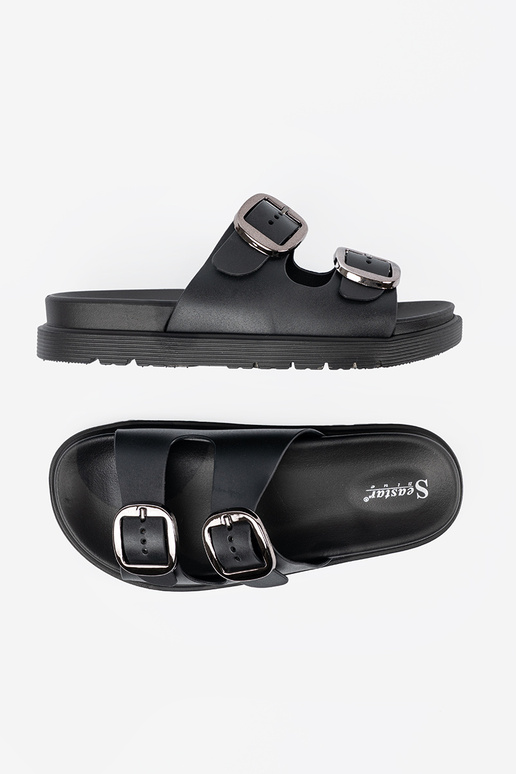 Zapatillas negras con hebillas plateadas Zapatillas negras con hebillas plateadas