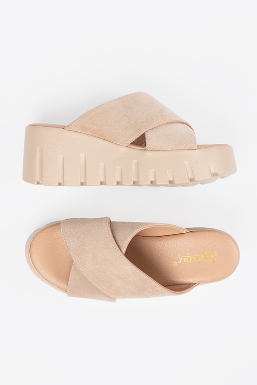 de gamuza Zapatillas mujer en una...