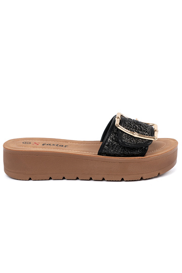 Chanclas color negro con...