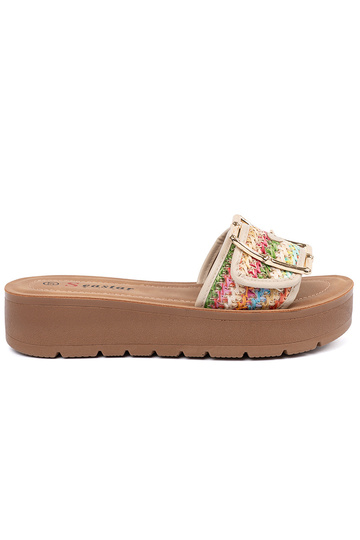 Zapatillas de varios...