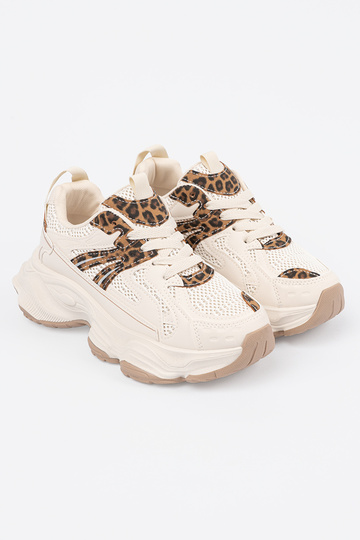 Zapatos de estilo deportivo... 2