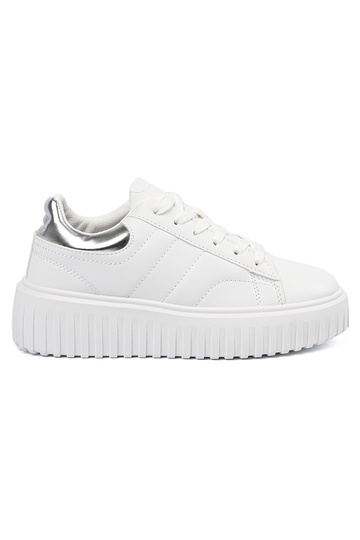 Zapatos de estilo deportivo...