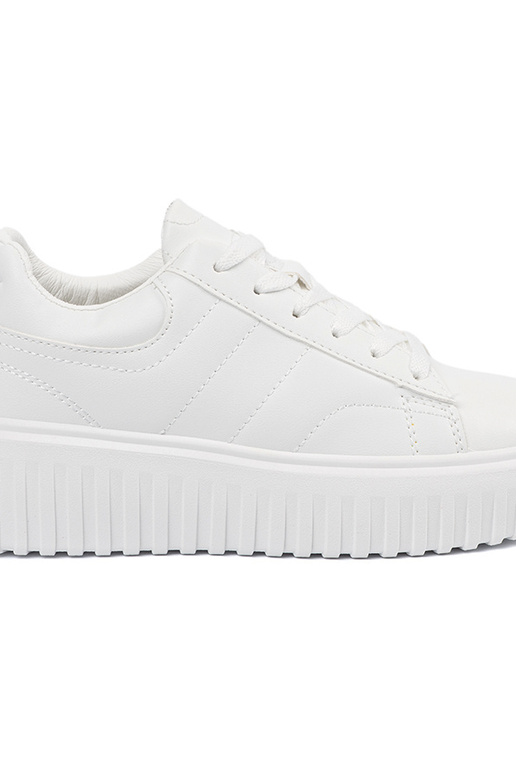 Zapatos de estilo deportivo color blanco Zapatos de estilo deportivo color blanco