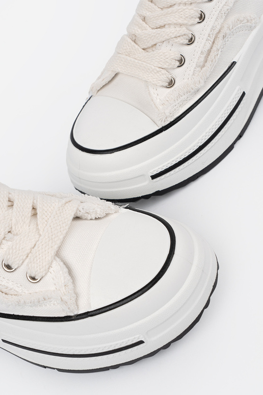 Zapatos de mujer color blanco con... Zapatos de mujer color blanco con...