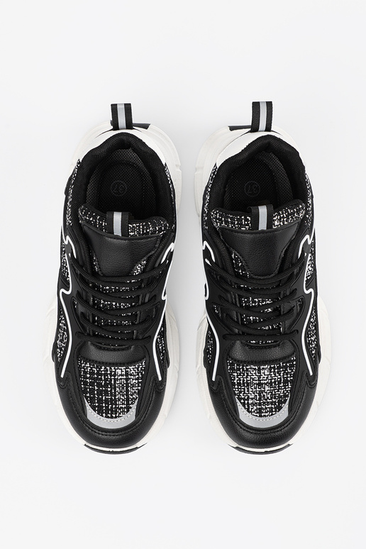 Zapatillas de estilo deportivo color... Zapatillas de estilo deportivo color...