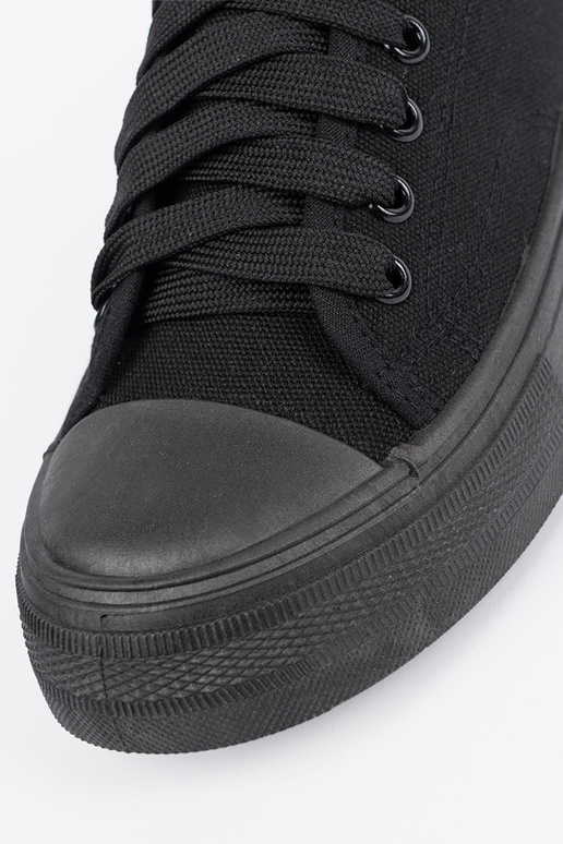 Zapatos negros cómodos con caña baja