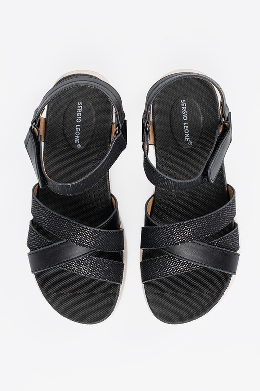 Sandalias de color marrón sobre...