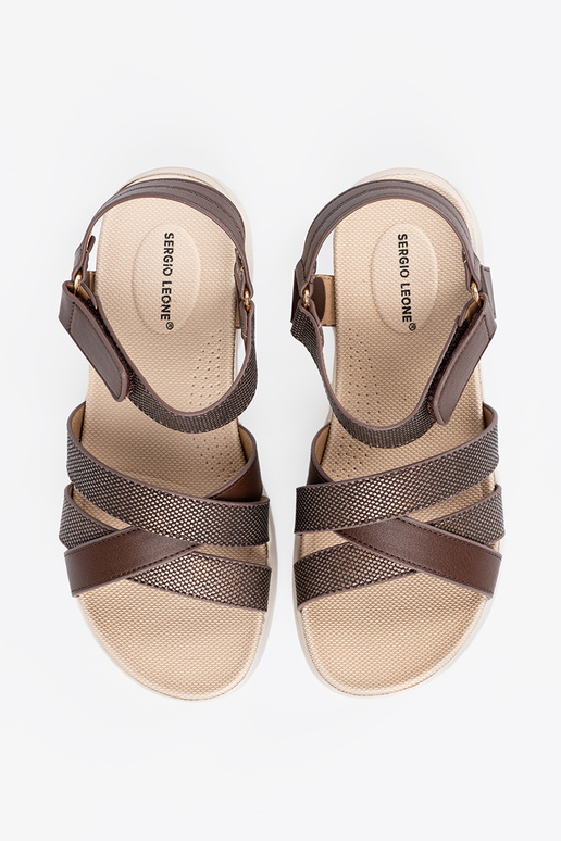 Sandalias de suela plana de color...