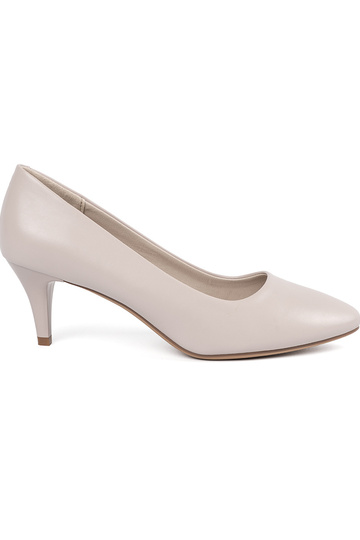 Tacones color gris, Sergio...