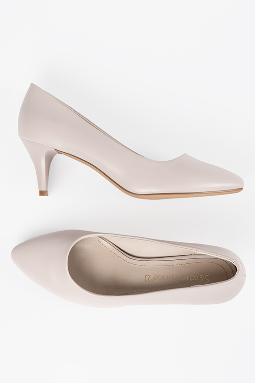 Tacones color gris, Sergio Leone