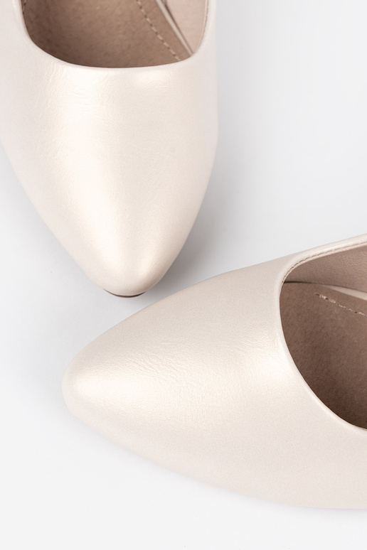 Tacones color marfil, Sergio Leone