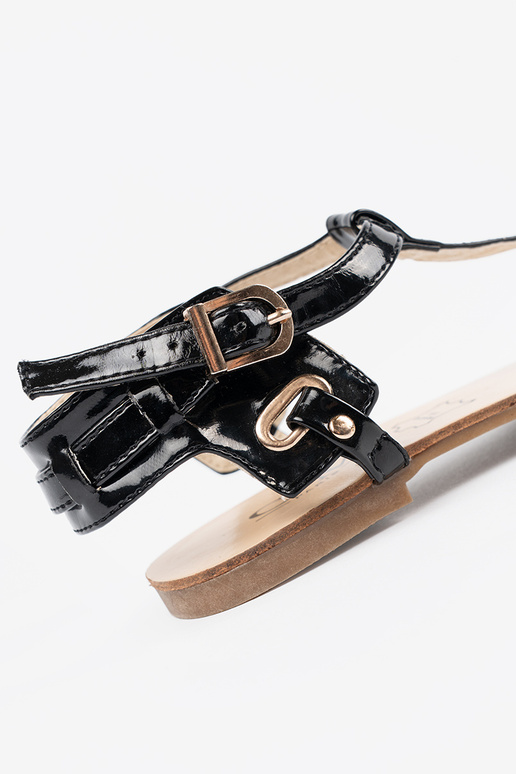 Sandalias planas negras de estilo... Sandalias planas negras de estilo...