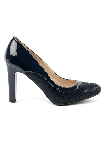 Zapatos de tacón alto...