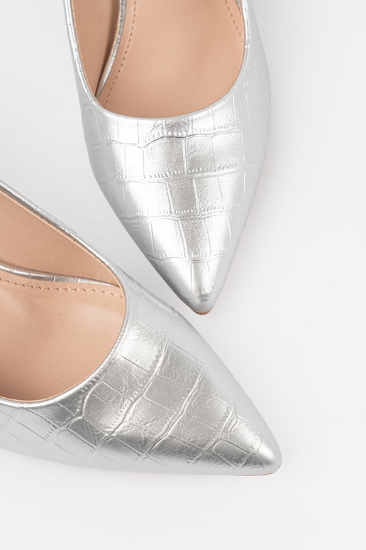 Zapatos de tacón plateados clásicos Zapatos de tacón plateados clásicos