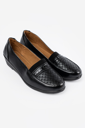 Zapatos de tacón negro... 2