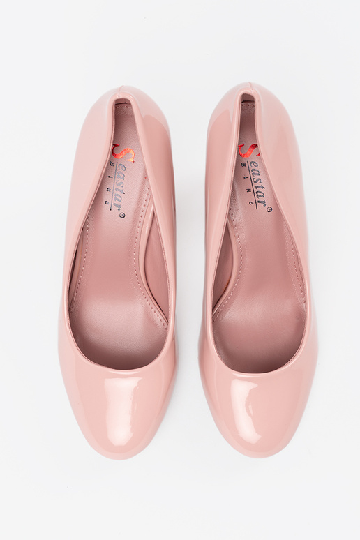 Zapatos de tacón rosas de charol