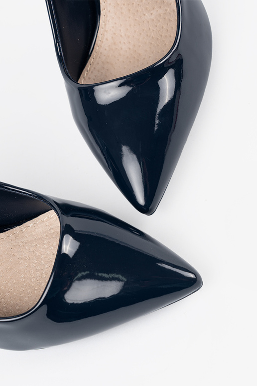 Zapatos de tacón azul marino lacados