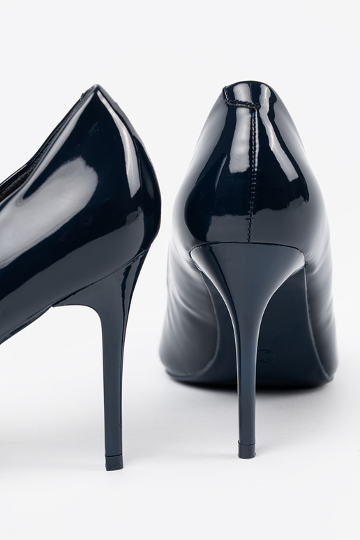 Zapatos de tacón azul marino lacados