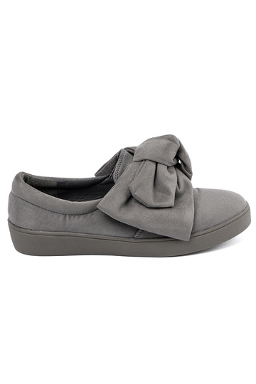 Zapatos grises con cierre y...