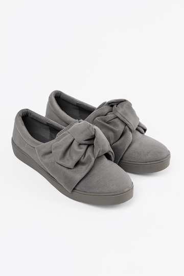 Zapatos grises con cierre y... 2