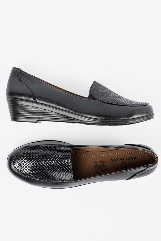 Botines de mujer con textura de cuero