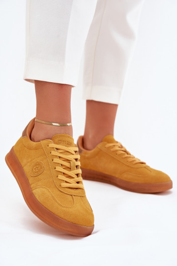 de gamuza Zapatillas modelo zapatos. Femenino Big Star RR274846 HI-POLY SYSTEM color amarillo