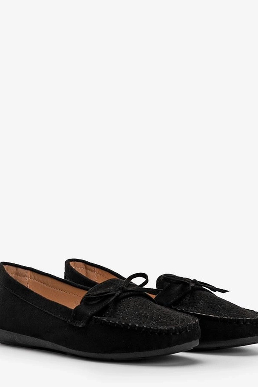 Mocasines negros con diseño calado Maura