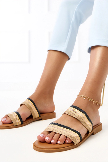 Zapatillas negras para mujer con tiras trenzadas Rios