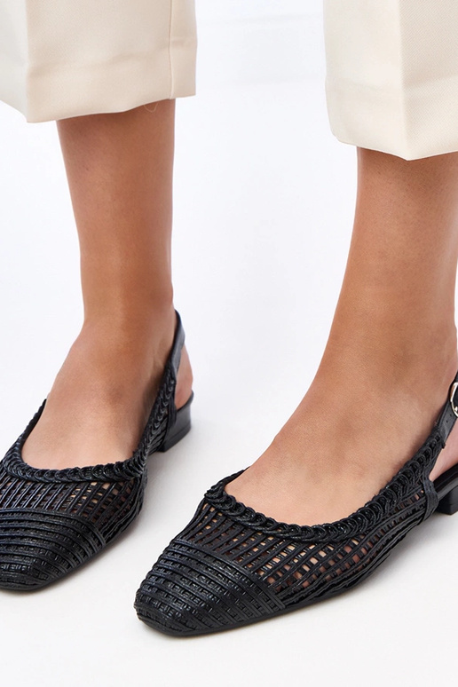 Bailarinas negras caladas con talón...