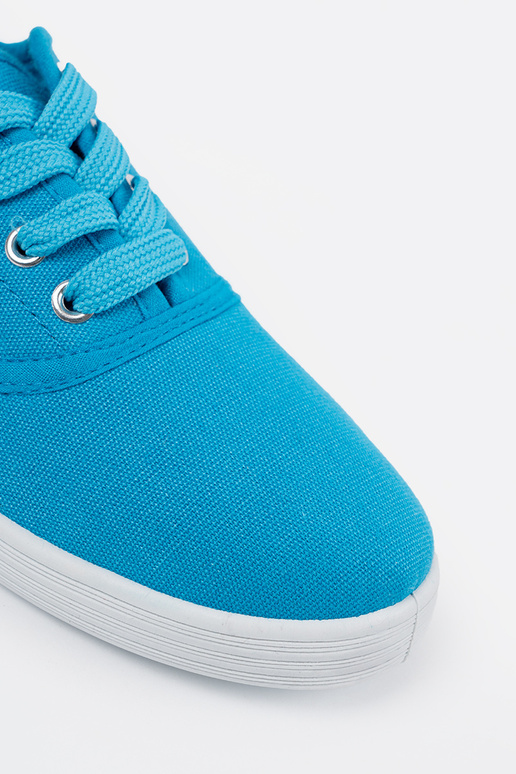 color azul un clásico zapatos