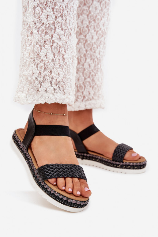 Sandalias de mujer Con Trenza En una plataforma decorada de color negro Velara Sandalias de mujer Con Trenza En una plataforma decorada de color negro Velara