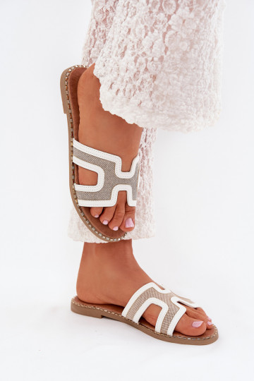 zapatillas de mujer con tacones anchos el color blanco Vereya