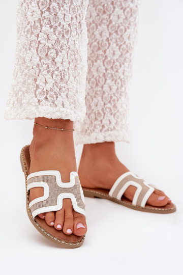 zapatillas de mujer con tacones anchos el color blanco Vereya 2