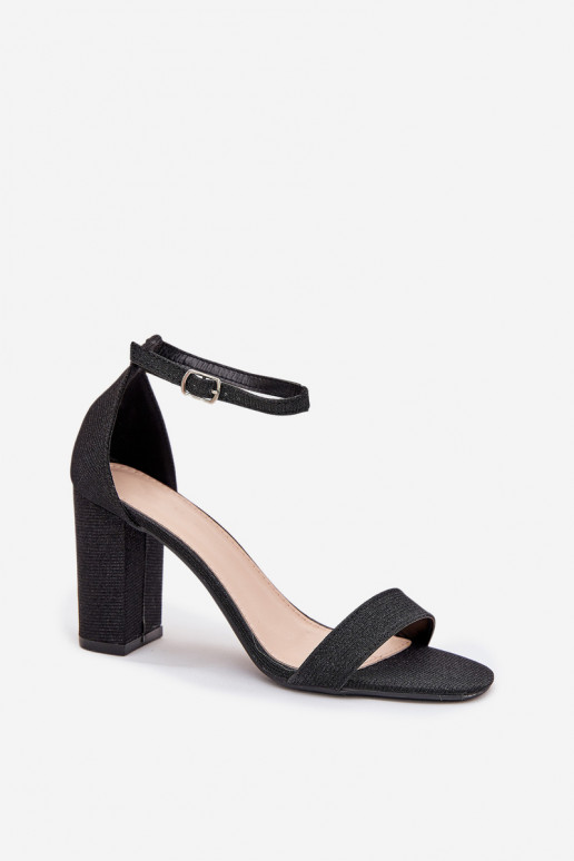 con brillo Sandalias de tacón alto para mujer. de color negro Kavina