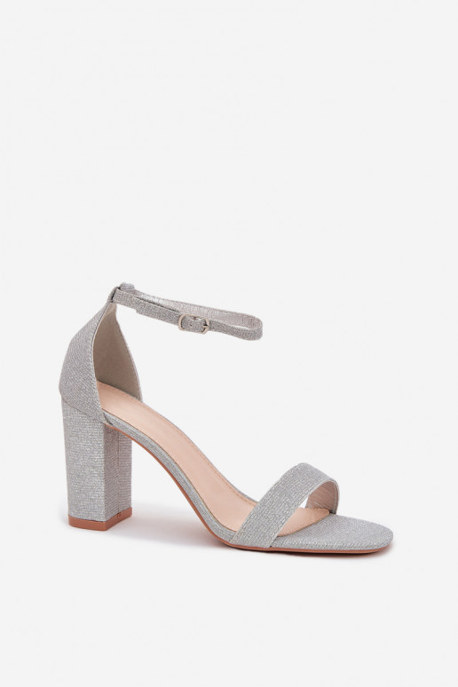 con brillo Sandalias de tacón alto para mujer. color plata Kavina