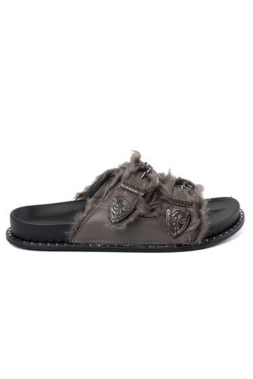 color gris Zapatillas con un abrigo de piel i ćAiekami 2