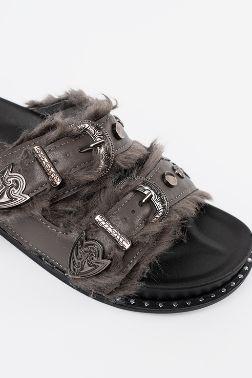 color gris Zapatillas con un abrigo de piel i ćAiekami